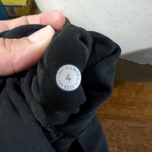 Lululemon Align HR Crop 23" Tights Size 4 LW6BGJS black - Picture 5 of 6